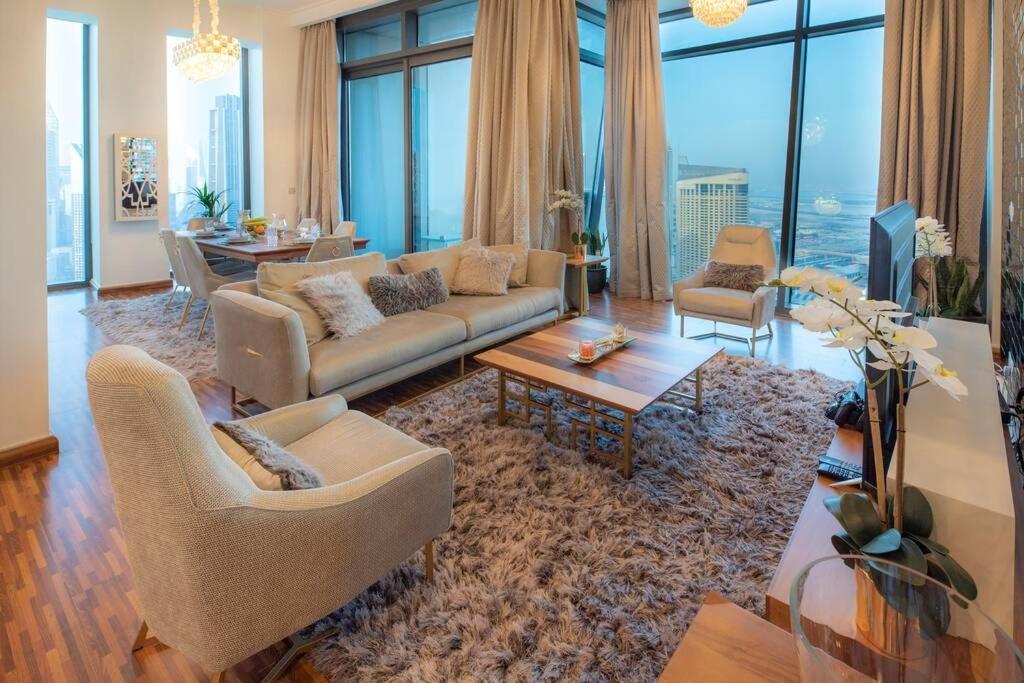 Apartamento First Class 2Br With Full Burj Khalifa And Fountain View Dubái Exterior foto