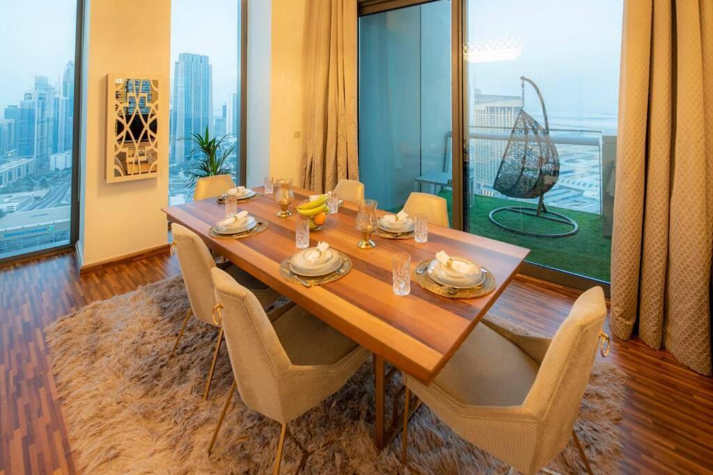Apartamento First Class 2Br With Full Burj Khalifa And Fountain View Dubái Exterior foto