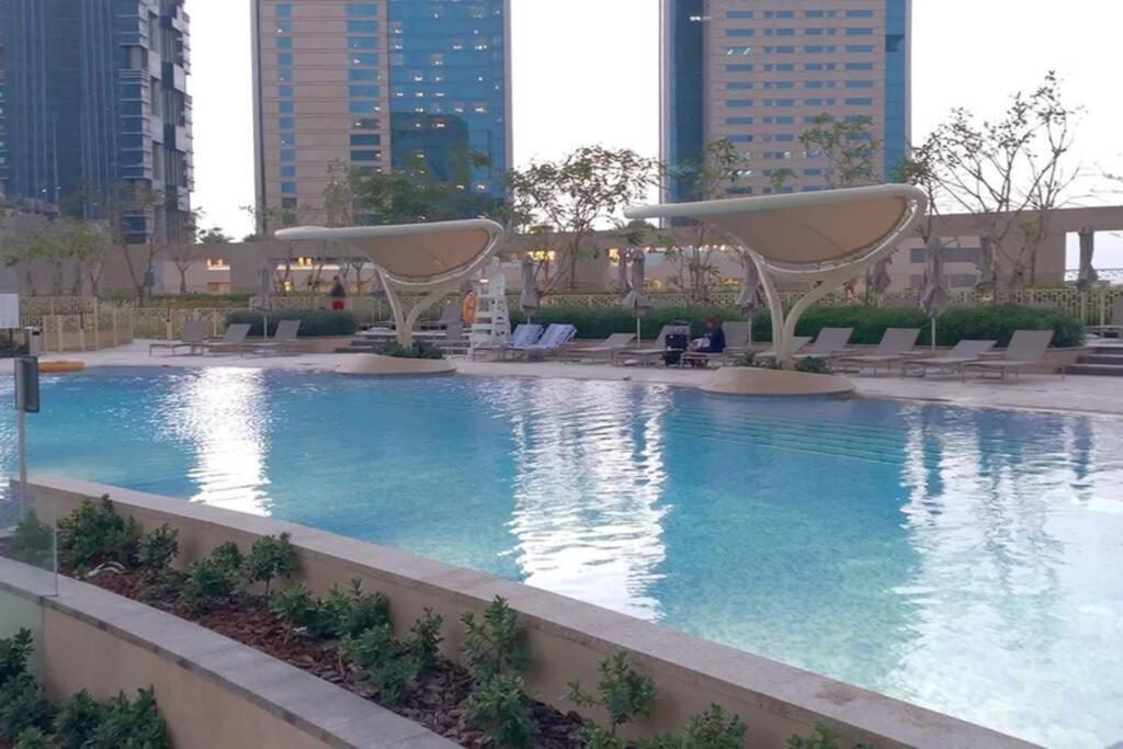 Apartamento First Class 2Br With Full Burj Khalifa And Fountain View Dubái Exterior foto
