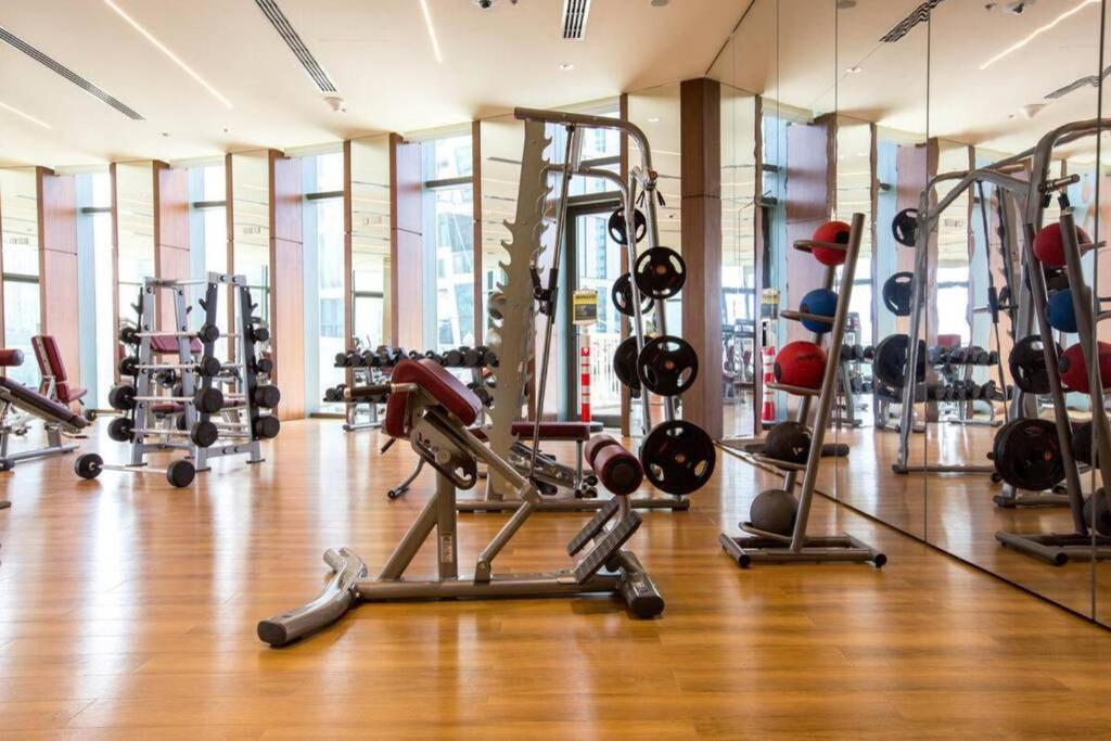 Apartamento First Class 2Br With Full Burj Khalifa And Fountain View Dubái Exterior foto