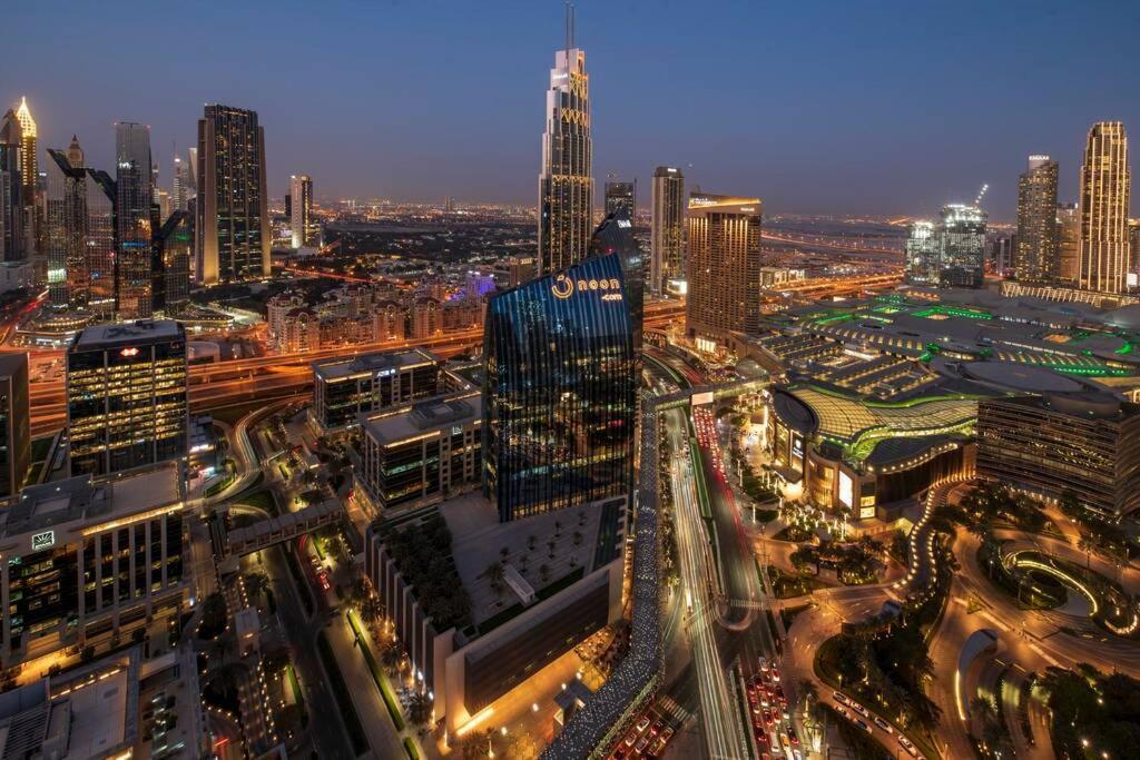 Apartamento First Class 2Br With Full Burj Khalifa And Fountain View Dubái Exterior foto